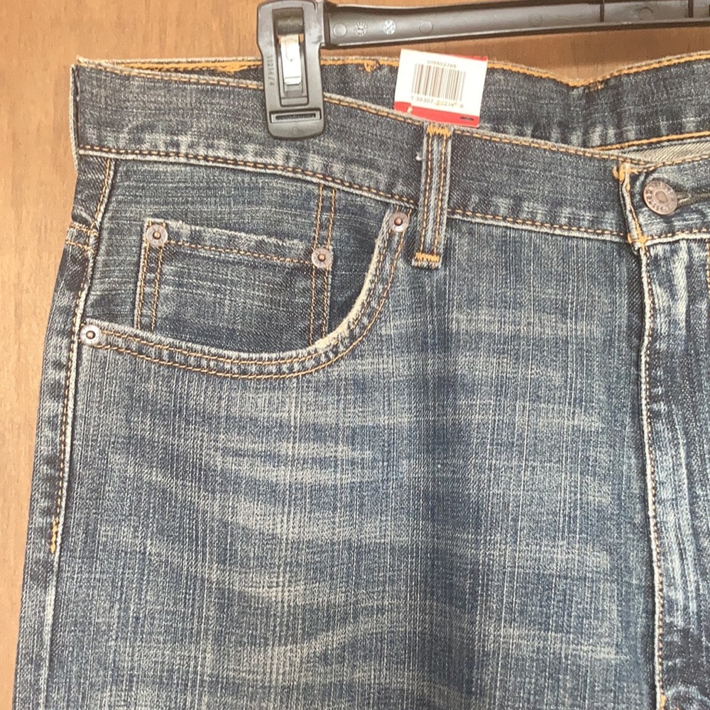 Relisted Levi’s 550 relaxed slight distressed jean tapered leg 40 X 36 big&tall - Picture 7 of 17